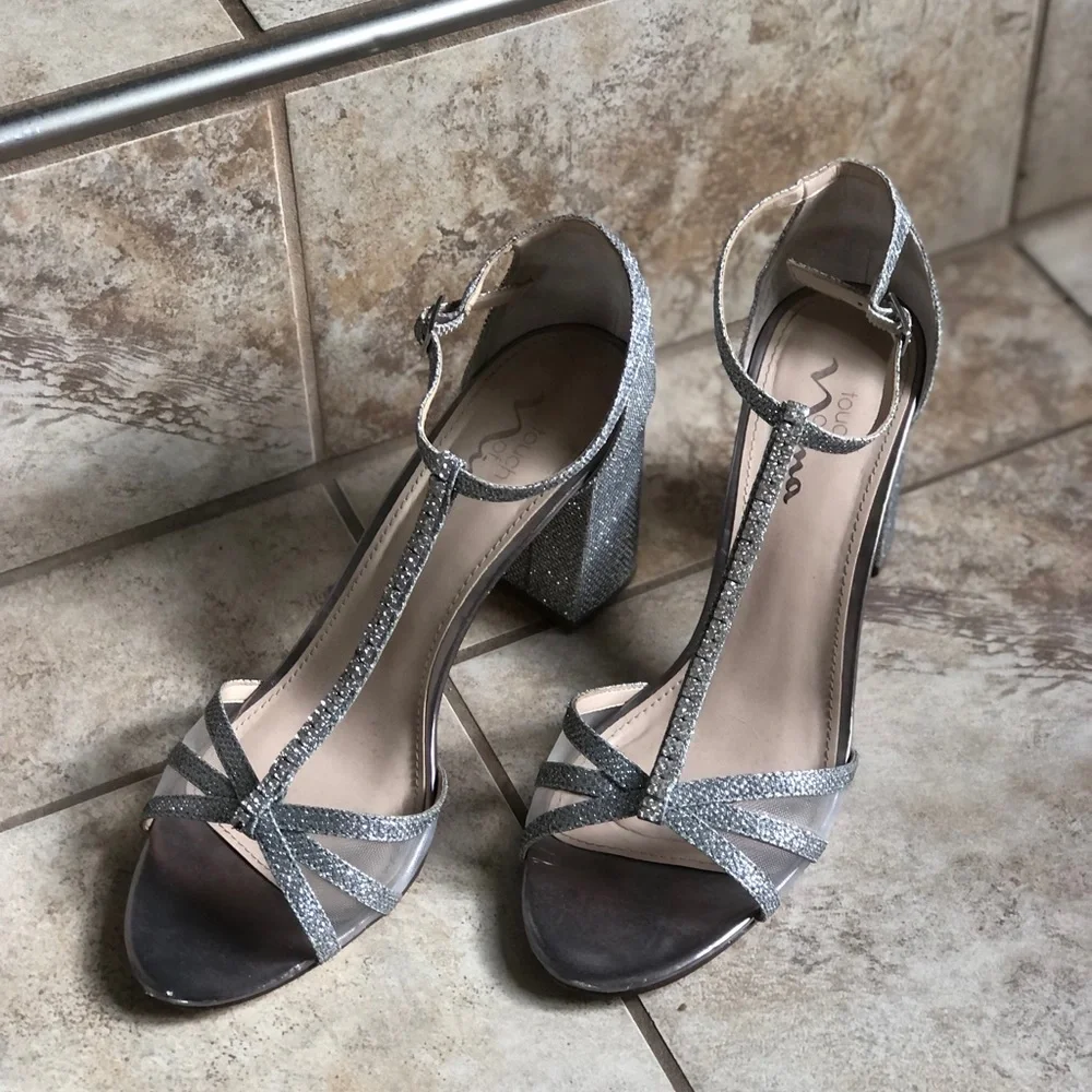Touch of Vienna Glittering Silver Heels Summer Outing Formal Event - Picture 4 of 11